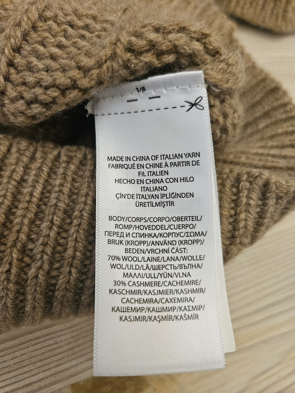 Ralph Lauren Camel V-Neck Wool-Cashmere Sweater 70%wool 30% Cashmere